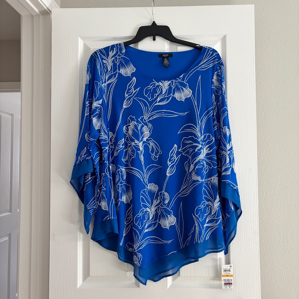 Alfani Blue and White Floral Blouse